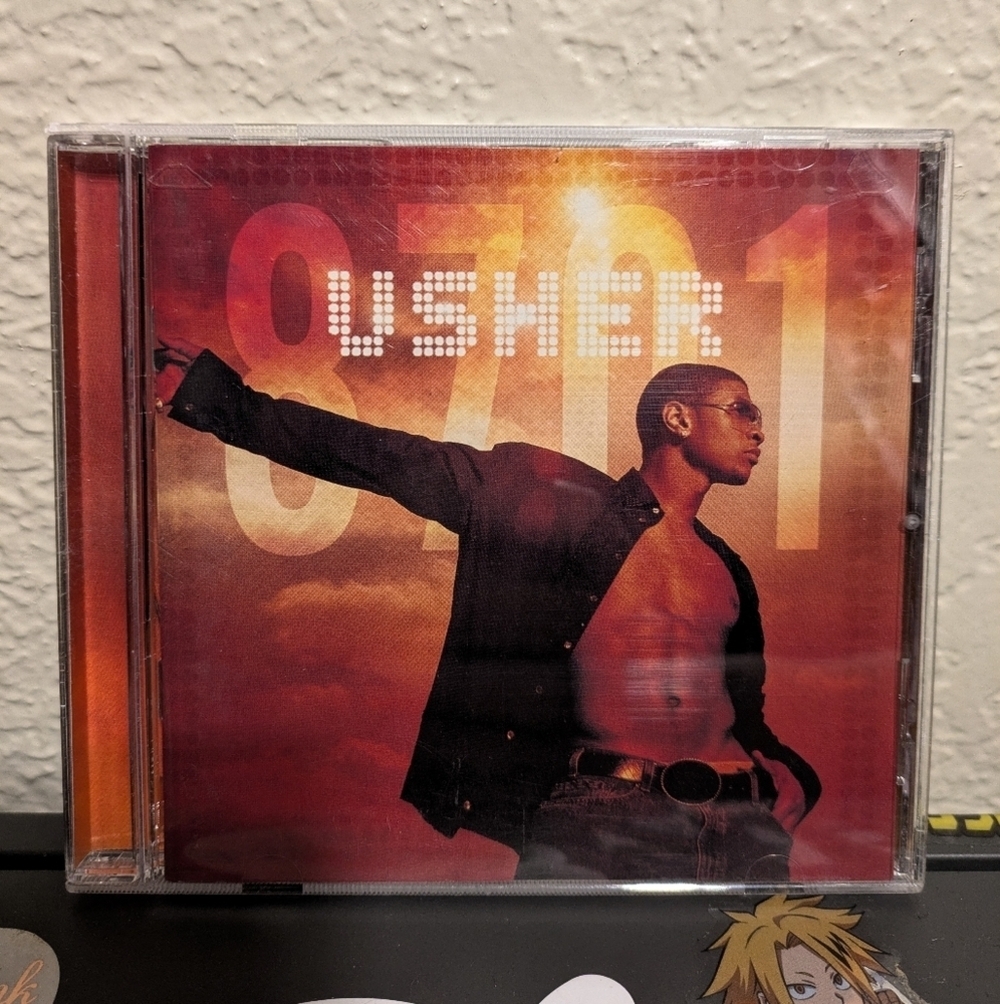 Usher Red and Orange CD Album - Picture 2 of 5